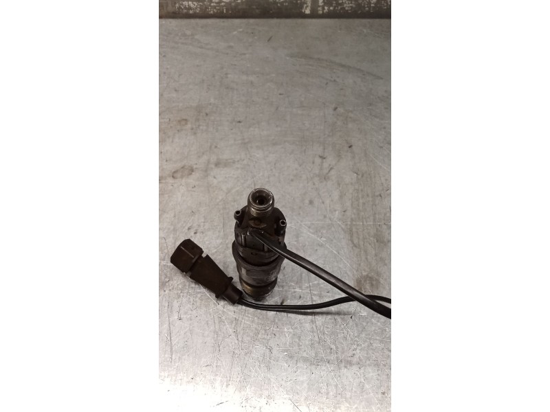Recambio de inyector para bmw 5 (e39) 525 tds referencia OEM IAM KCA21S91  BOSCH