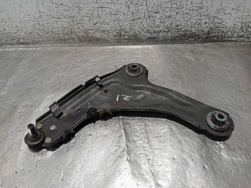 Recambio de brazo suspension inferior delantero izquierdo para renault laguna ii (bg0/1_) 2.0 16v (bg00, bg0k, bg0p, bg0w) refer