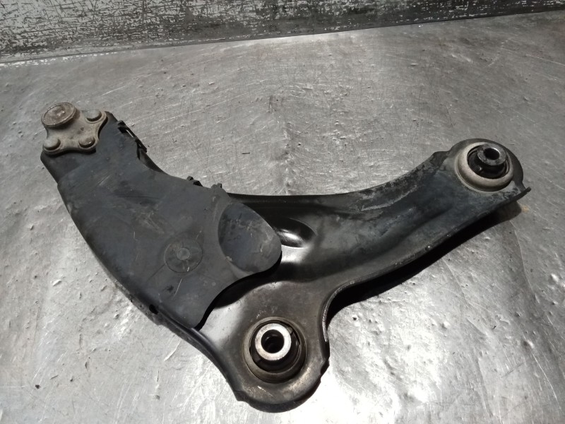 Recambio de brazo suspension inferior delantero izquierdo para renault laguna ii (bg0/1_) 2.0 16v (bg00, bg0k, bg0p, bg0w) refer