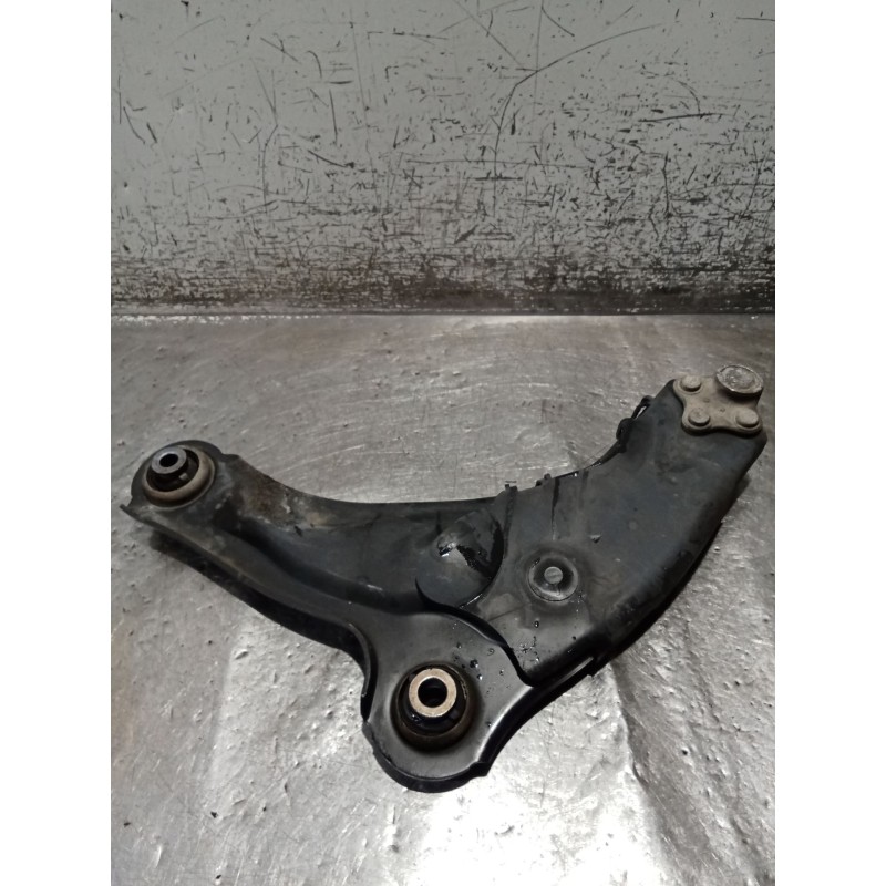 Recambio de brazo suspension inferior delantero derecho para renault laguna ii (bg0/1_) 2.0 16v (bg00, bg0k, bg0p, bg0w) referen