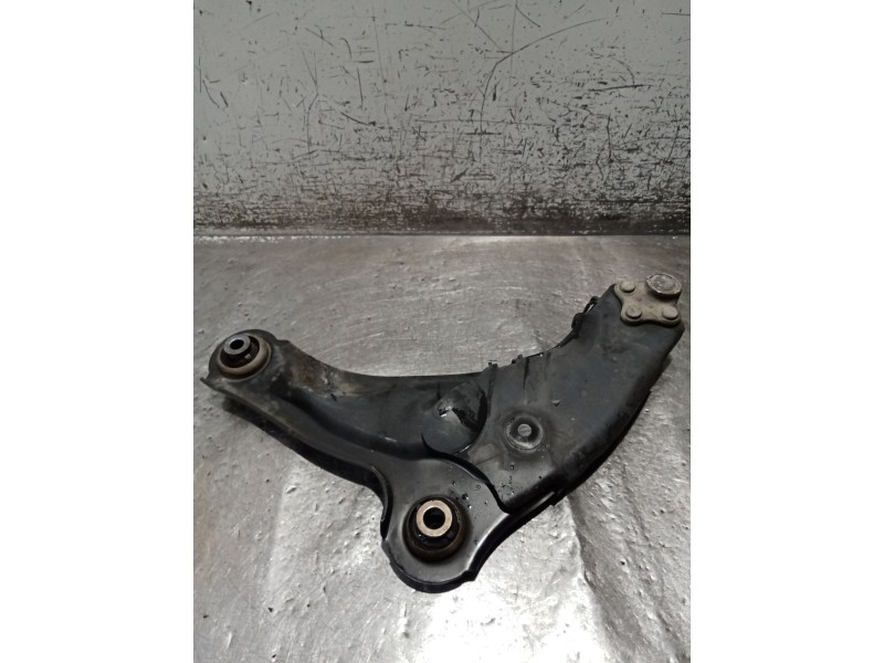 Recambio de brazo suspension inferior delantero derecho para renault laguna ii (bg0/1_) 2.0 16v (bg00, bg0k, bg0p, bg0w) referen
