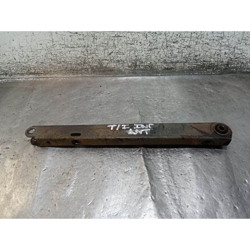 Recambio de brazo suspension inferior trasero izquierdo para ford mondeo ii sedán (bfp) 2.0 i referencia OEM IAM   ANTERIOR