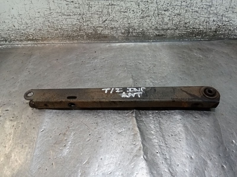 Recambio de brazo suspension inferior trasero izquierdo para ford mondeo ii sedán (bfp) 2.0 i referencia OEM IAM   ANTERIOR