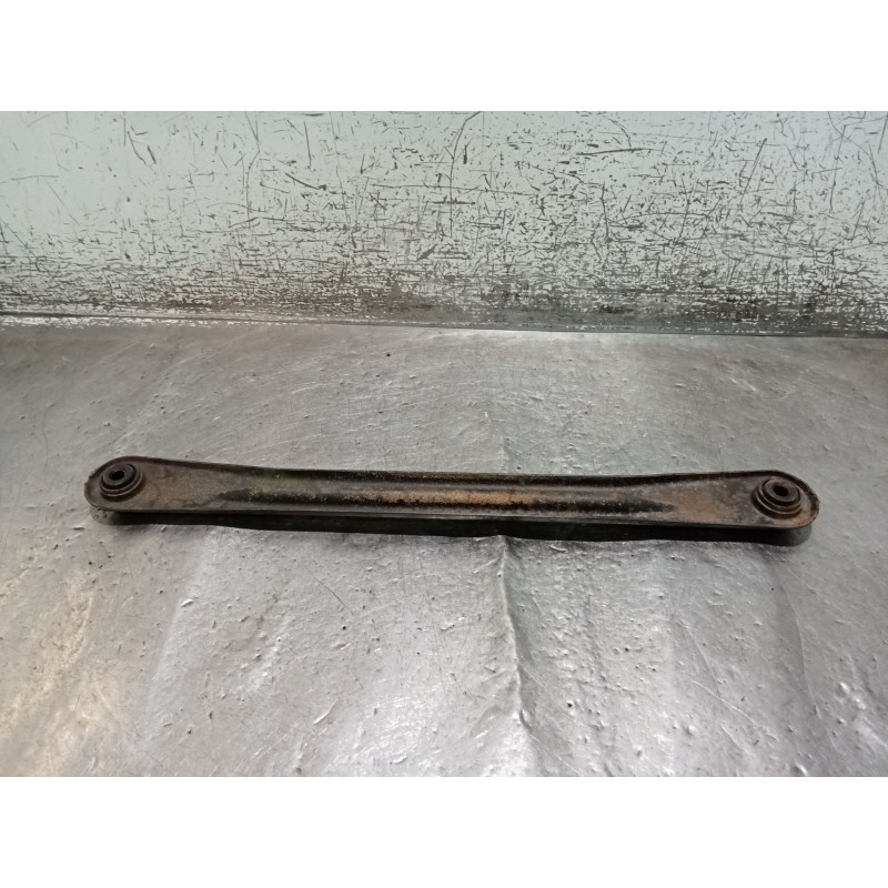 Recambio de brazo suspension inferior trasero izquierdo para ford mondeo ii sedán (bfp) 2.0 i referencia OEM IAM   POSTERIOR