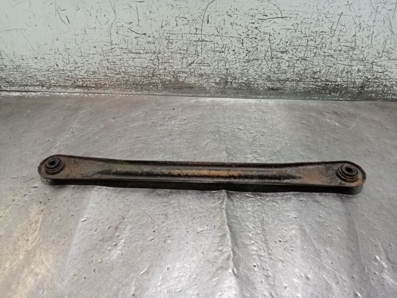 Recambio de brazo suspension inferior trasero izquierdo para ford mondeo ii sedán (bfp) 2.0 i referencia OEM IAM   POSTERIOR