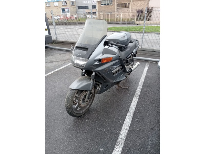 honda st del año 1990