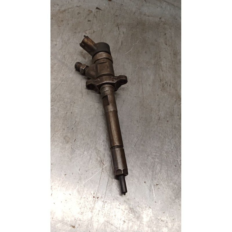 Recambio de inyector para ford focus ii (da_, hcp, dp) 1.6 tdci referencia OEM IAM 0445110023 606680 BOSCH