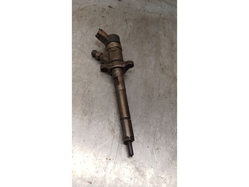Recambio de inyector para ford focus ii (da_, hcp, dp) 1.6 tdci referencia OEM IAM 0445110023 606680 BOSCH