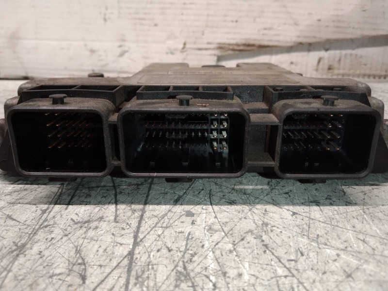 Recambio de centralita motor uce para peugeot 206 berlina x-line referencia OEM IAM 0281011783 9656709780 EDC16C34