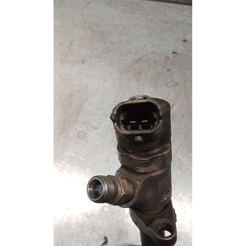 Recambio de inyector para ford focus ii (da_, hcp, dp) 1.6 tdci referencia OEM IAM 0445110023 606680 BOSCH