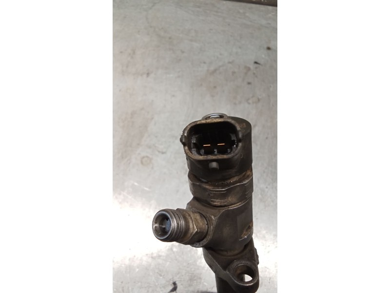 Recambio de inyector para ford focus ii (da_, hcp, dp) 1.6 tdci referencia OEM IAM 0445110023 606680 BOSCH