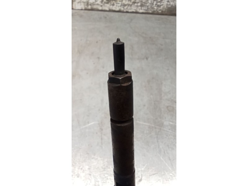 Recambio de inyector para ford focus ii (da_, hcp, dp) 1.6 tdci referencia OEM IAM 0445110023 606680 BOSCH