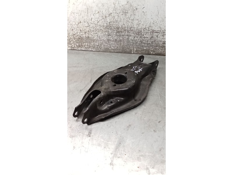 Recambio de brazo suspension inferior trasero derecho para mercedes-benz clase c (w206) c 200 d (206.003) referencia OEM IAM A20