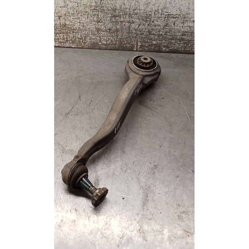 Recambio de brazo suspension inferior delantero derecho para mercedes-benz clase c (w206) c 200 d (206.003) referencia OEM IAM A