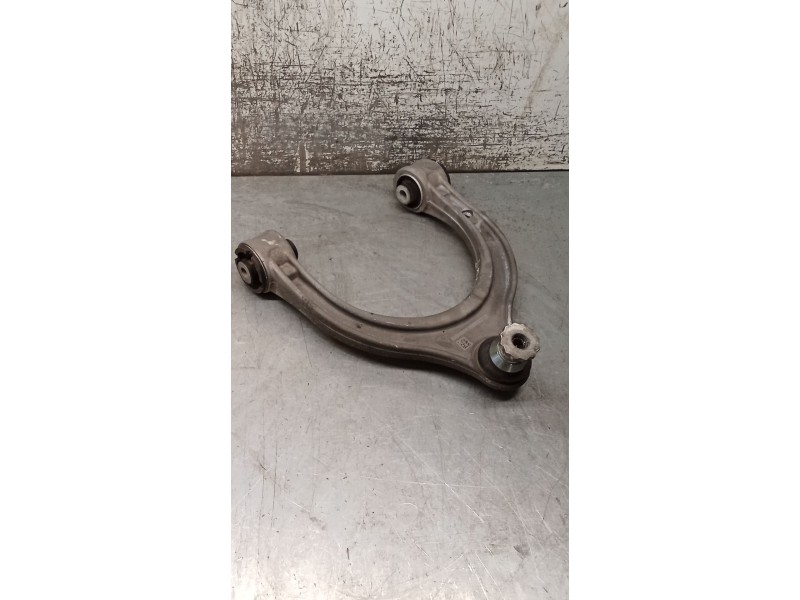 Recambio de brazo suspension superior delantero izquierdo para mercedes-benz clase c (w206) c 200 d (206.003) referencia OEM IAM