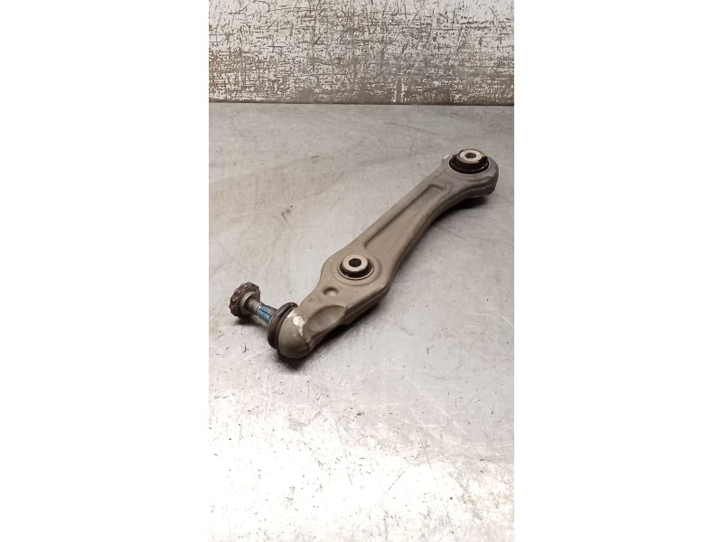 Recambio de brazo suspension inferior delantero derecho para mercedes-benz clase c (w206) c 200 d (206.003) referencia OEM IAM 2
