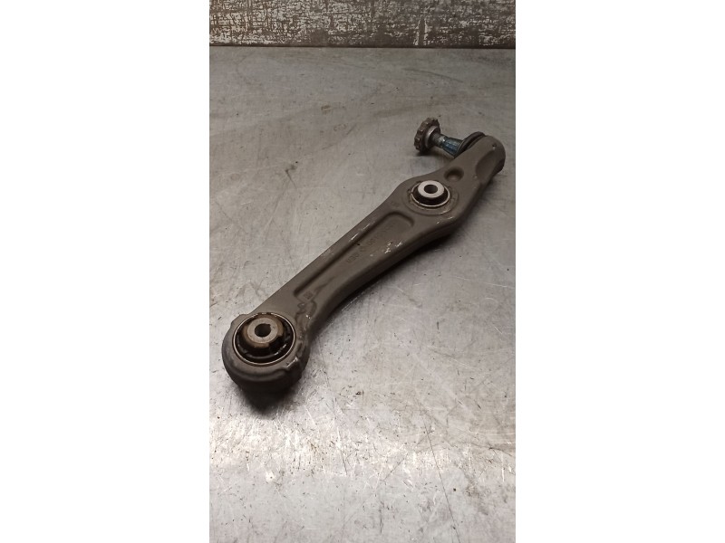 Recambio de brazo suspension inferior delantero derecho para mercedes-benz clase c (w206) c 200 d (206.003) referencia OEM IAM 2