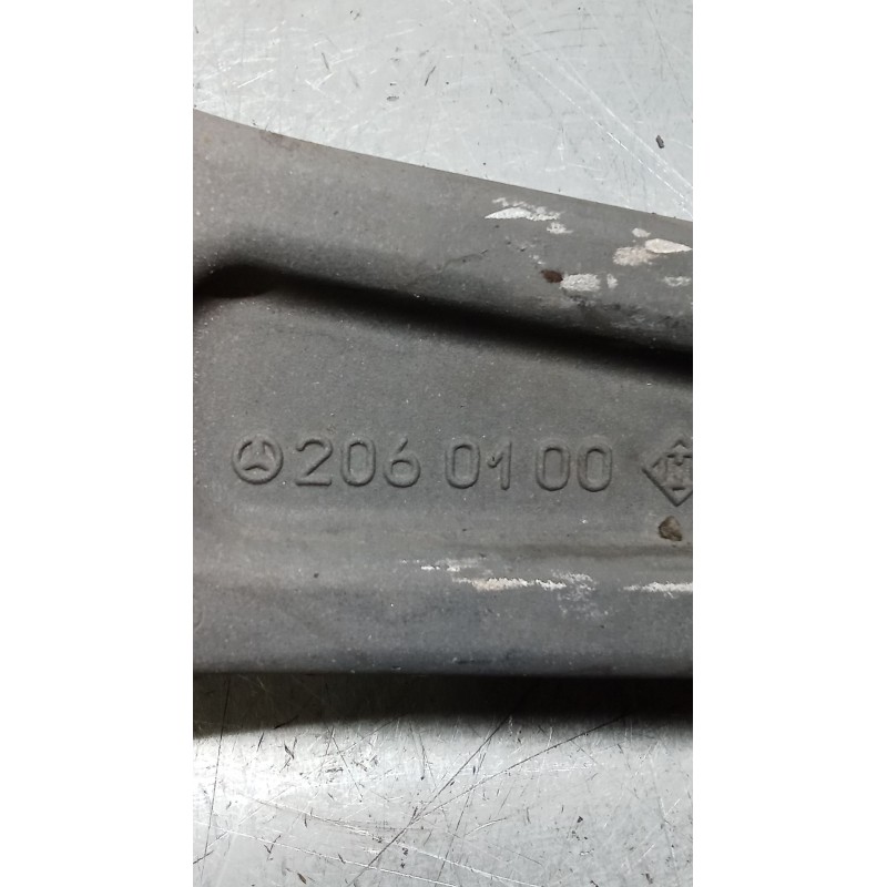Recambio de brazo suspension inferior delantero derecho para mercedes-benz clase c (w206) c 200 d (206.003) referencia OEM IAM 2