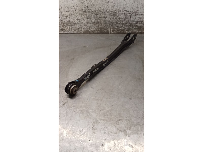 Recambio de brazo suspension inferior trasero derecho para mercedes-benz clase c (w206) c 200 d (206.003) referencia OEM IAM A20