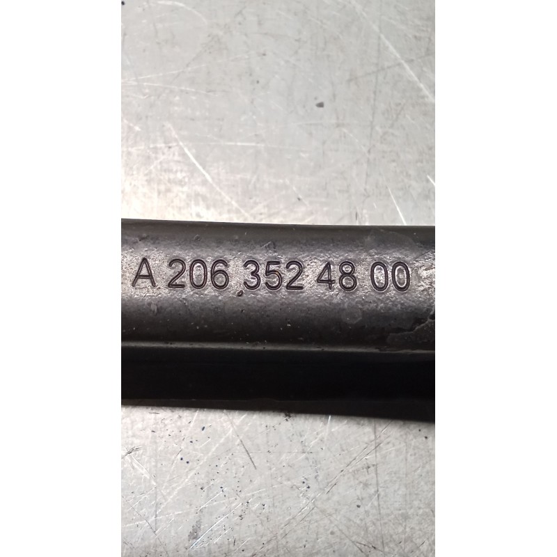 Recambio de brazo suspension inferior trasero derecho para mercedes-benz clase c (w206) c 200 d (206.003) referencia OEM IAM A20