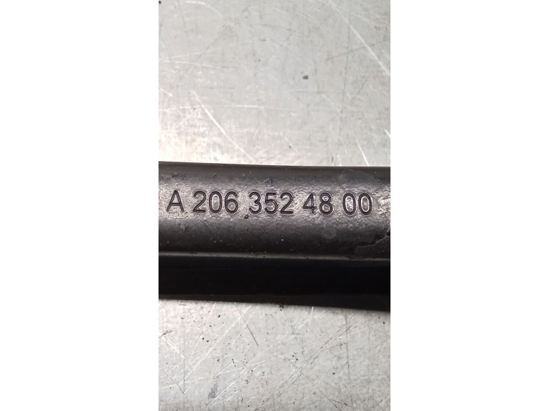 Recambio de brazo suspension inferior trasero derecho para mercedes-benz clase c (w206) c 200 d (206.003) referencia OEM IAM A20