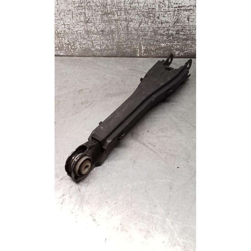 Recambio de brazo suspension inferior trasero derecho para mercedes-benz clase c (w206) c 200 d (206.003) referencia OEM IAM   2