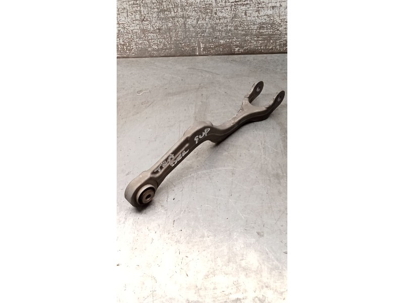 Recambio de brazo suspension superior trasero derecho para mercedes-benz clase c (w206) c 200 d (206.003) referencia OEM IAM A20