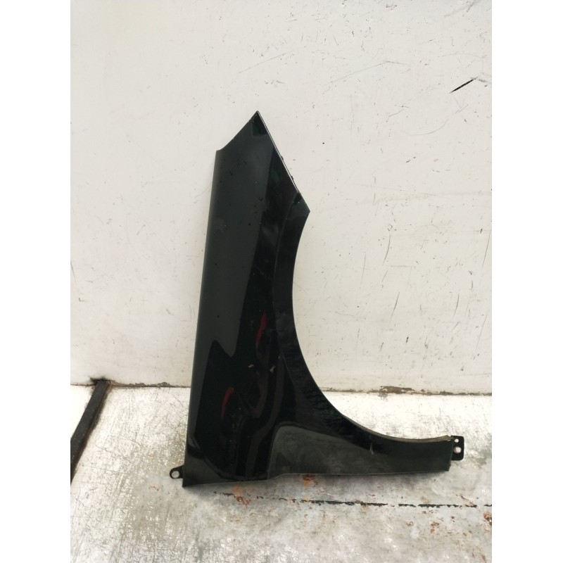 Recambio de aleta delantera derecha para mercedes-benz clase b sports tourer (w245) b 200 cdi (245.208) referencia OEM IAM   200