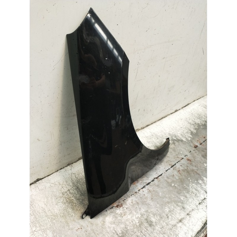 Recambio de aleta delantera derecha para mercedes-benz clase b sports tourer (w245) b 200 cdi (245.208) referencia OEM IAM   200