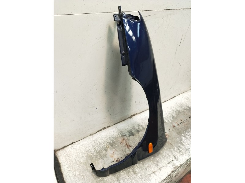 Recambio de aleta delantera izquierda para audi a4 b6 (8e2) 2.0 referencia OEM IAM  VER FOTOS 2001