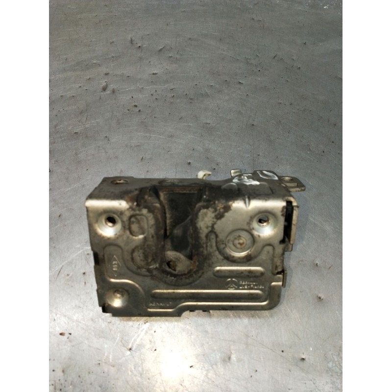 Recambio de motor cierre centralizado delantero derecho para iveco daily iv caja/chasis 55s18w referencia OEM IAM  2P 2006