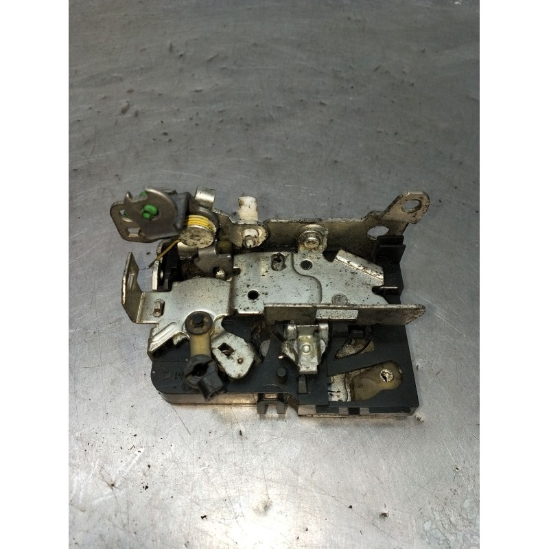 Recambio de motor cierre centralizado delantero derecho para iveco daily iv caja/chasis 55s18w referencia OEM IAM  2P 2006