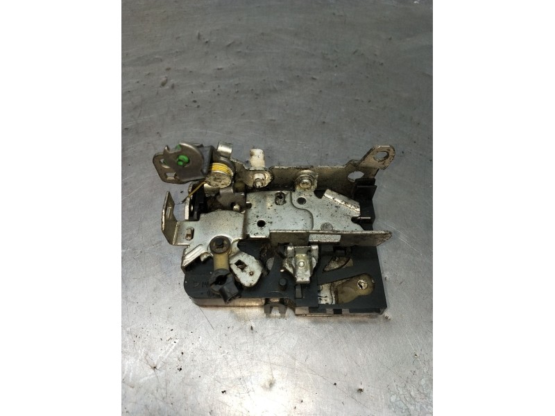 Recambio de motor cierre centralizado delantero derecho para iveco daily iv caja/chasis 55s18w referencia OEM IAM  2P 2006