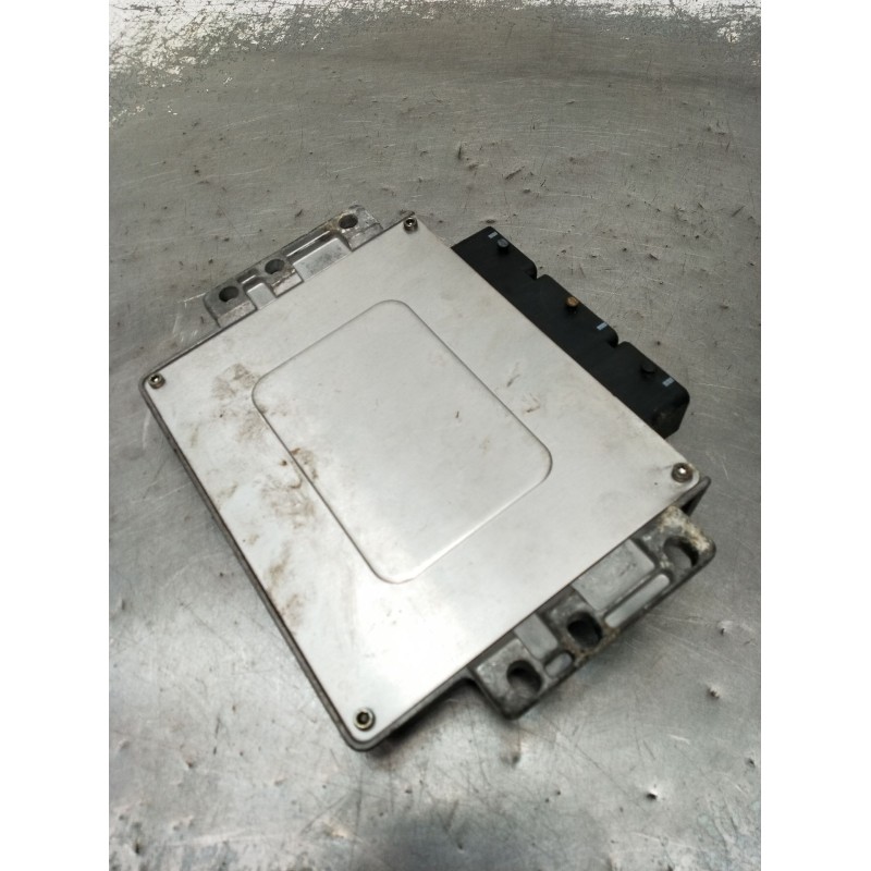 Recambio de centralita motor uce para renault laguna ii (bg0/1_) 2.0 16v (bg00, bg0k, bg0p, bg0w) referencia OEM IAM 8200416289 
