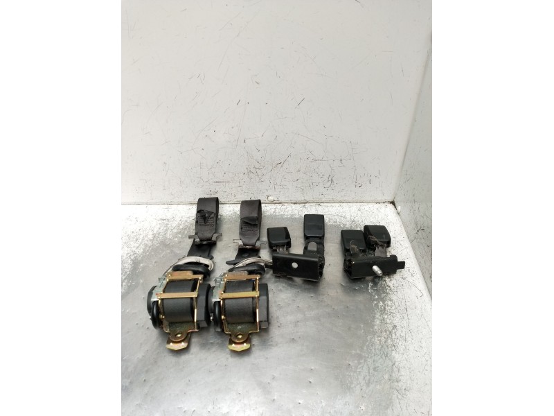 Recambio de juego cinturones trasero para renault laguna ii (bg0/1_) 2.0 16v (bg00, bg0k, bg0p, bg0w) referencia OEM IAM  5P 200