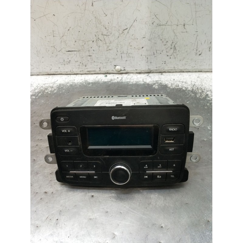 Recambio de sistema audio / radio cd para dacia dokker furgoneta/monovolumen 1.5 dci (feaj) referencia OEM IAM 281156864R 269779