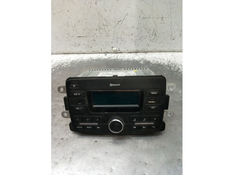 Recambio de sistema audio / radio cd para dacia dokker furgoneta/monovolumen 1.5 dci (feaj) referencia OEM IAM 281156864R 269779