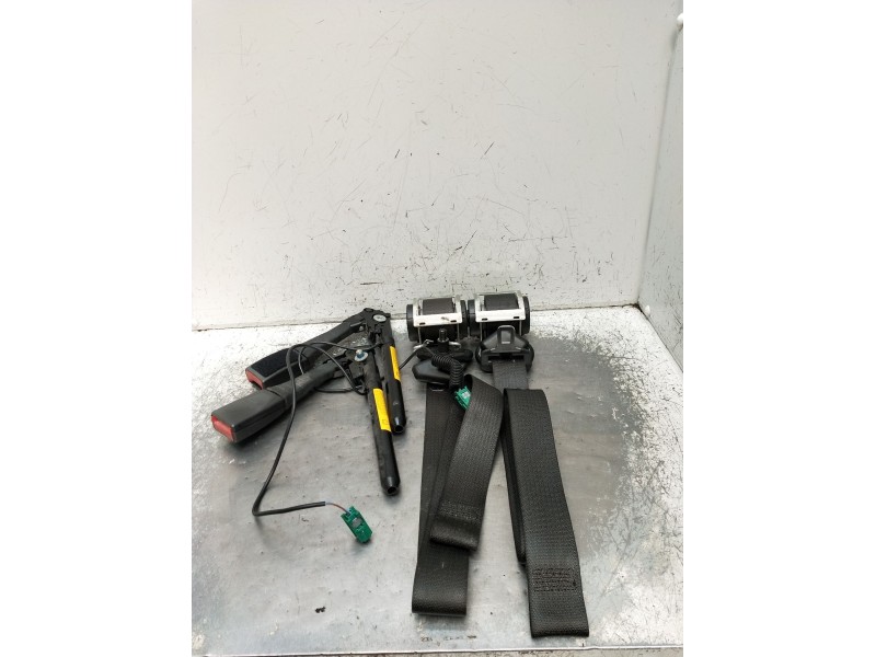 Recambio de juego cinturones delantero para opel astra h gtc (a04) 1.7 cdti (l08) referencia OEM IAM  3P 2007