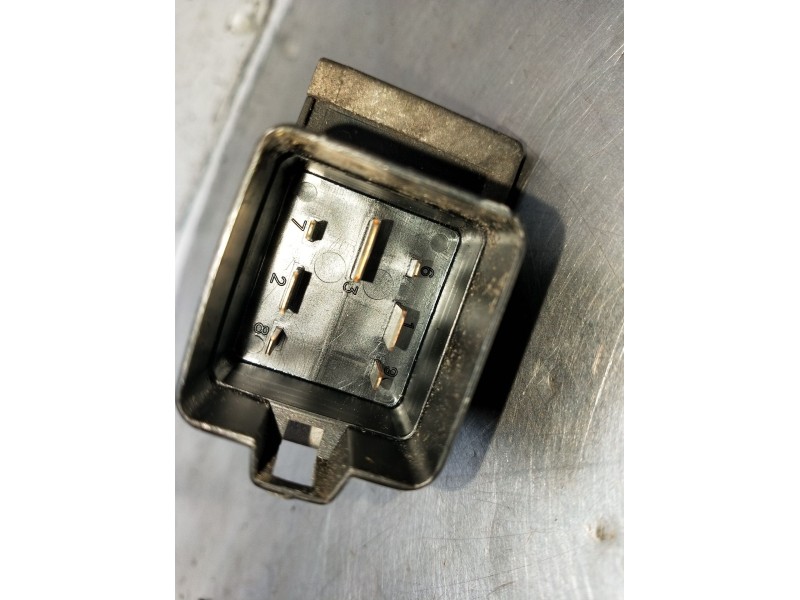 Recambio de caja precalentamiento para renault megane i (ba0/1_) 1.9 dti (ba1u) referencia OEM IAM   1999