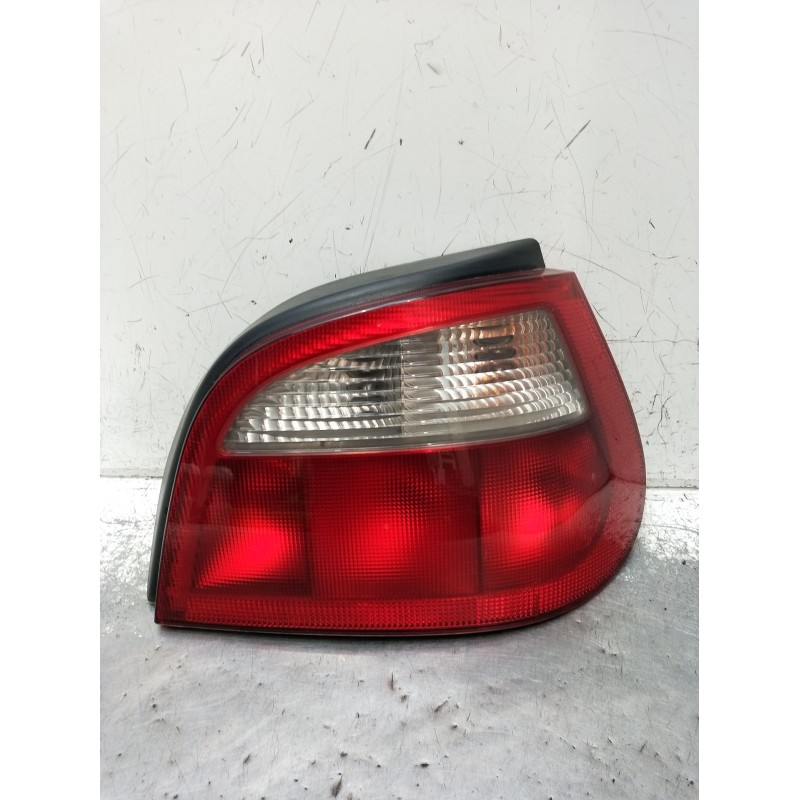 Recambio de piloto trasero derecho para renault megane i (ba0/1_) 1.9 dti (ba1u) referencia OEM IAM   1999