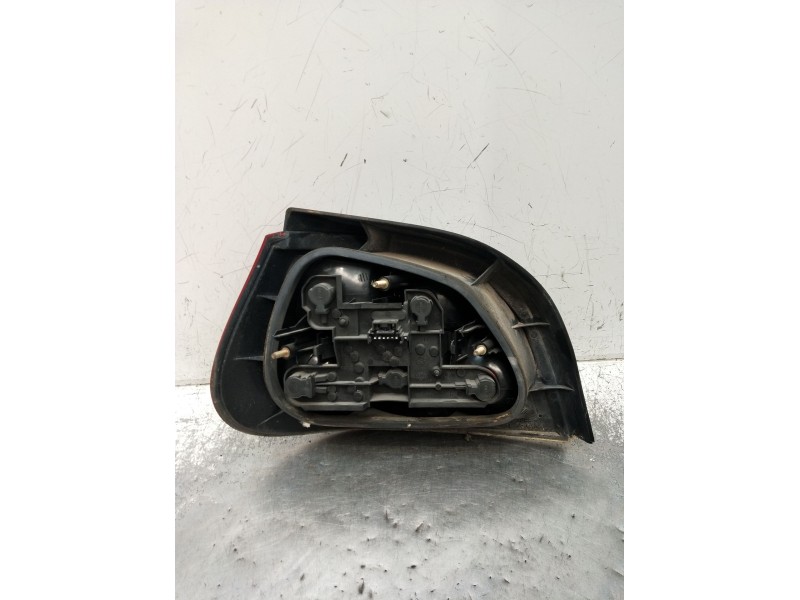 Recambio de piloto trasero derecho para renault megane i (ba0/1_) 1.9 dti (ba1u) referencia OEM IAM   1999