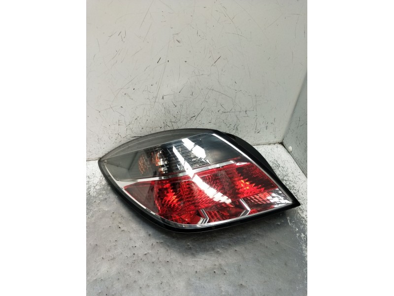 Recambio de piloto trasero izquierdo para opel astra h gtc (a04) 1.7 cdti (l08) referencia OEM IAM   2007