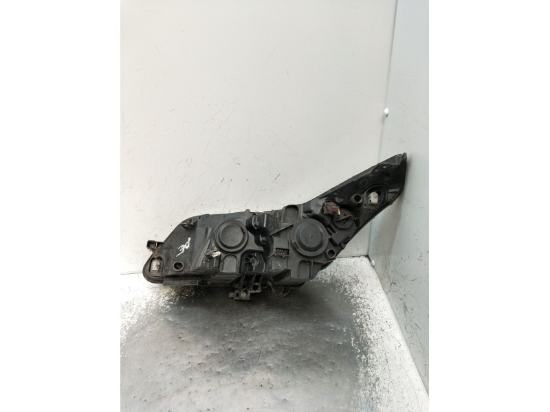 Recambio de faro derecho para citroën c4 coupé (la_) 1.6 hdi referencia OEM IAM 9646893880 89009406 89900032 2006