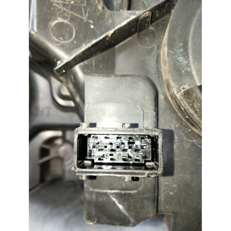 Recambio de faro derecho para citroën c4 coupé (la_) 1.6 hdi referencia OEM IAM 9646893880 89009406 89900032 2006