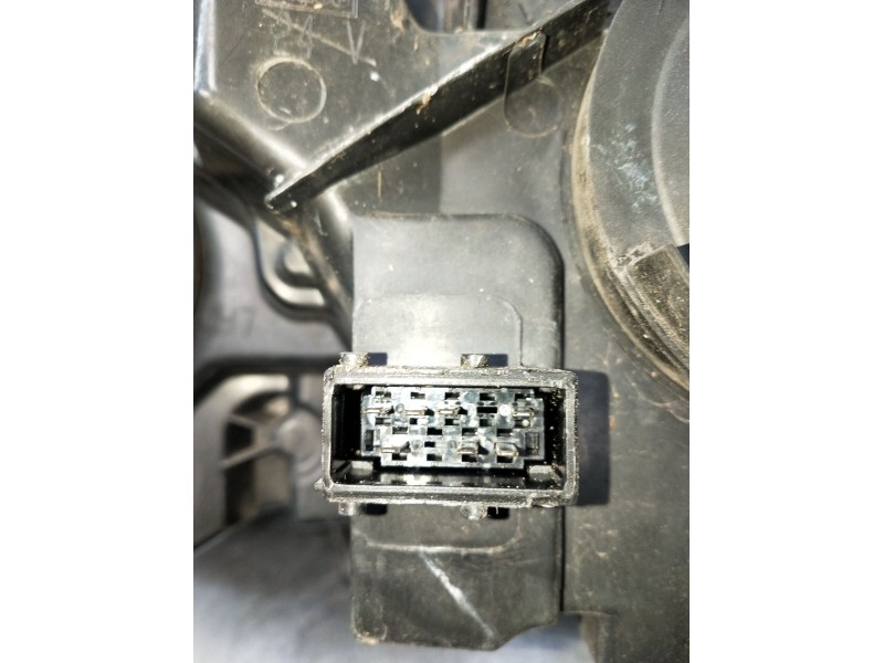 Recambio de faro derecho para citroën c4 coupé (la_) 1.6 hdi referencia OEM IAM 9646893880 89009406 89900032 2006