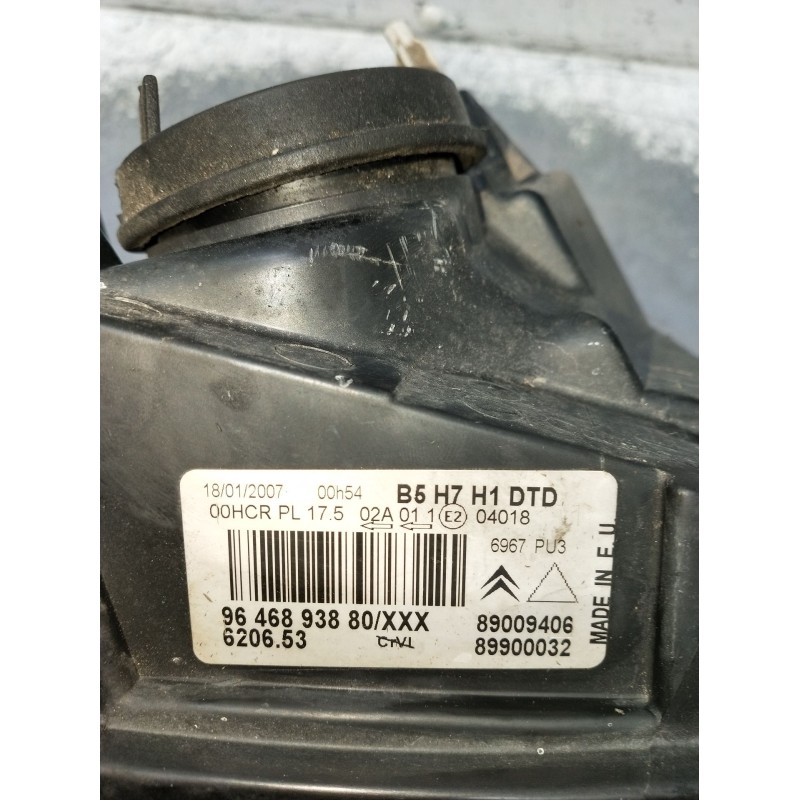 Recambio de faro derecho para citroën c4 coupé (la_) 1.6 hdi referencia OEM IAM 9646893880 89009406 89900032 2006