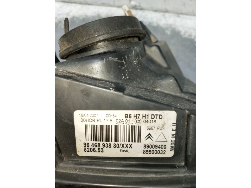 Recambio de faro derecho para citroën c4 coupé (la_) 1.6 hdi referencia OEM IAM 9646893880 89009406 89900032 2006