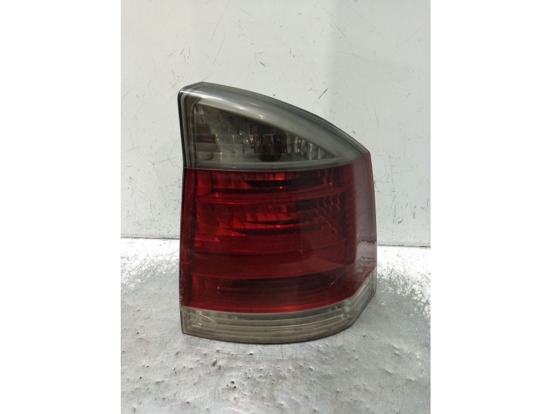 Recambio de piloto trasero derecho para opel vectra c gts (z02) 2.2 dti 16v (f68) referencia OEM IAM   2003