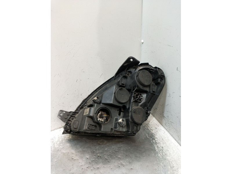 Recambio de faro derecho para iveco daily iv caja/chasis 55s18w referencia OEM IAM 69500010  2006