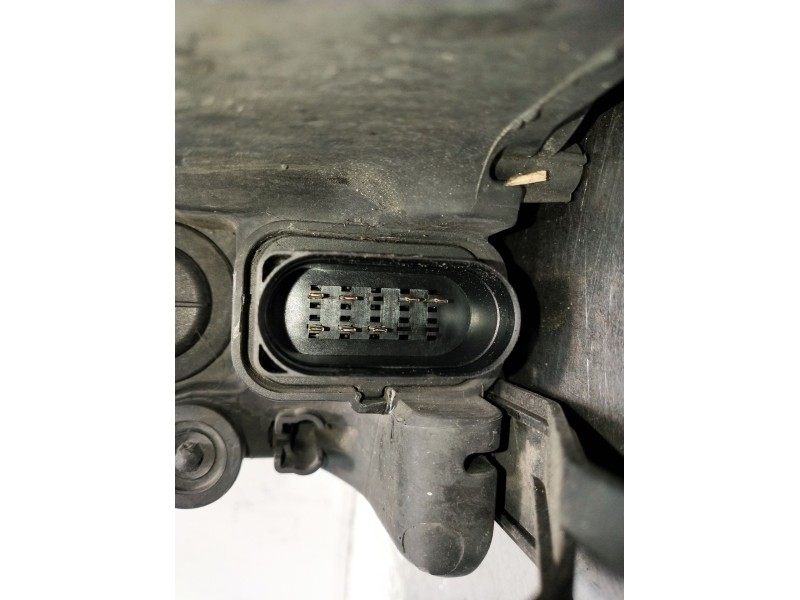 Recambio de faro derecho para ford focus ii (da_, hcp, dp) 1.6 tdci referencia OEM IAM 8M5113W029AD  2005